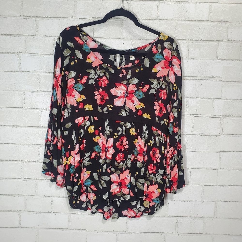 Supplies cute floral long sleeve blouse